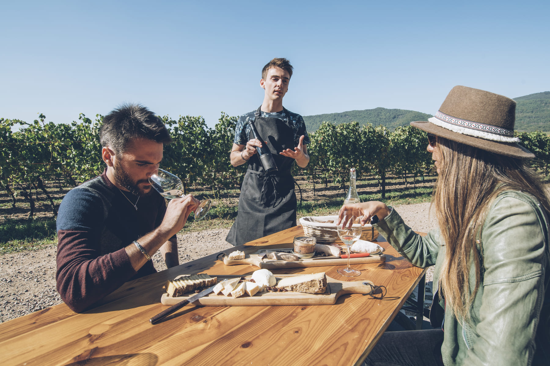 Degustation de vin - Domaine Achille-©Max Coquard - Best Jobers